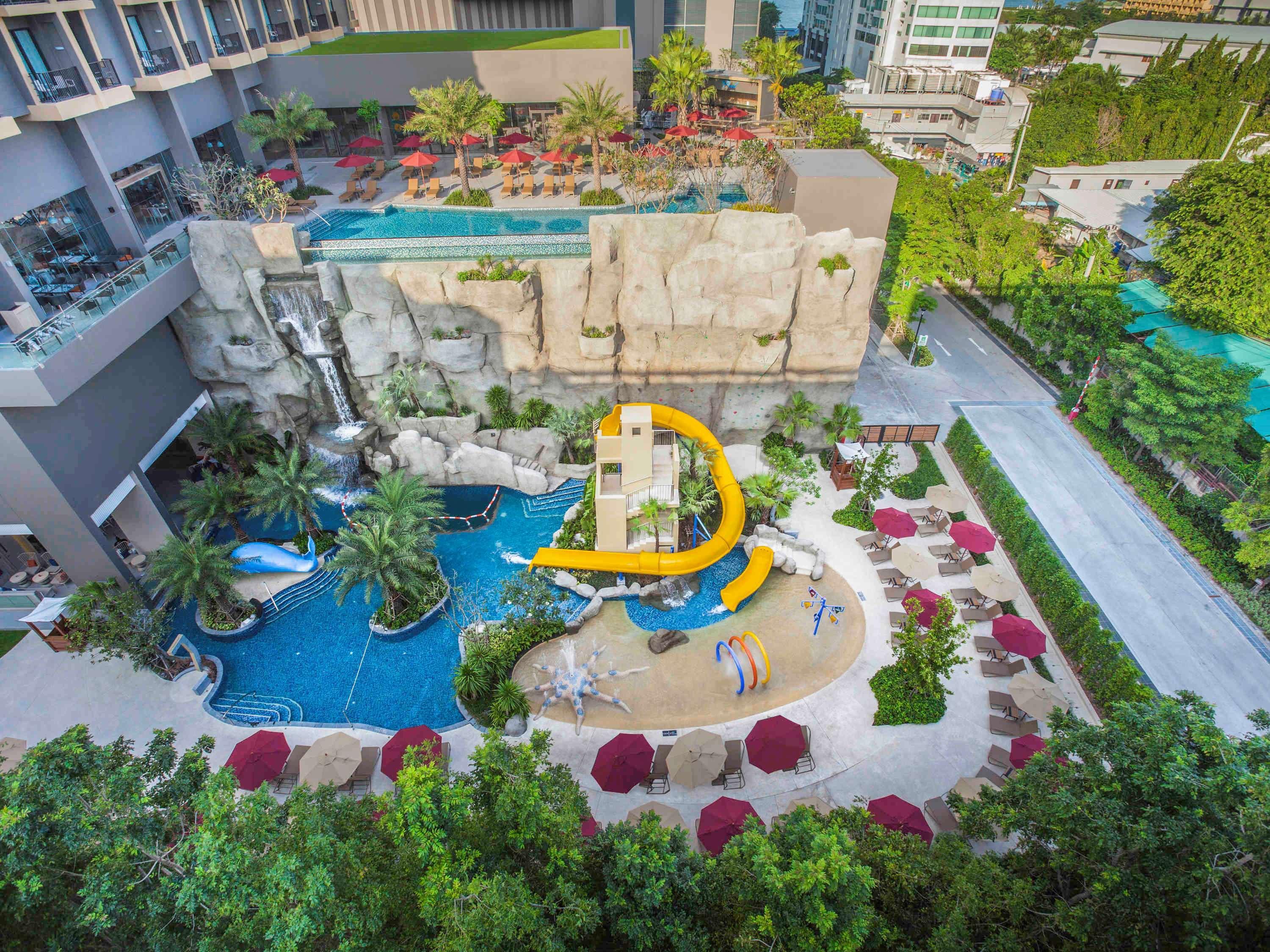 Mercure Pattaya Ocean Resort Exterior photo